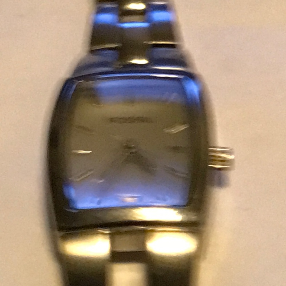 Fossil Silver Tone Wristwatch. Os - image 5